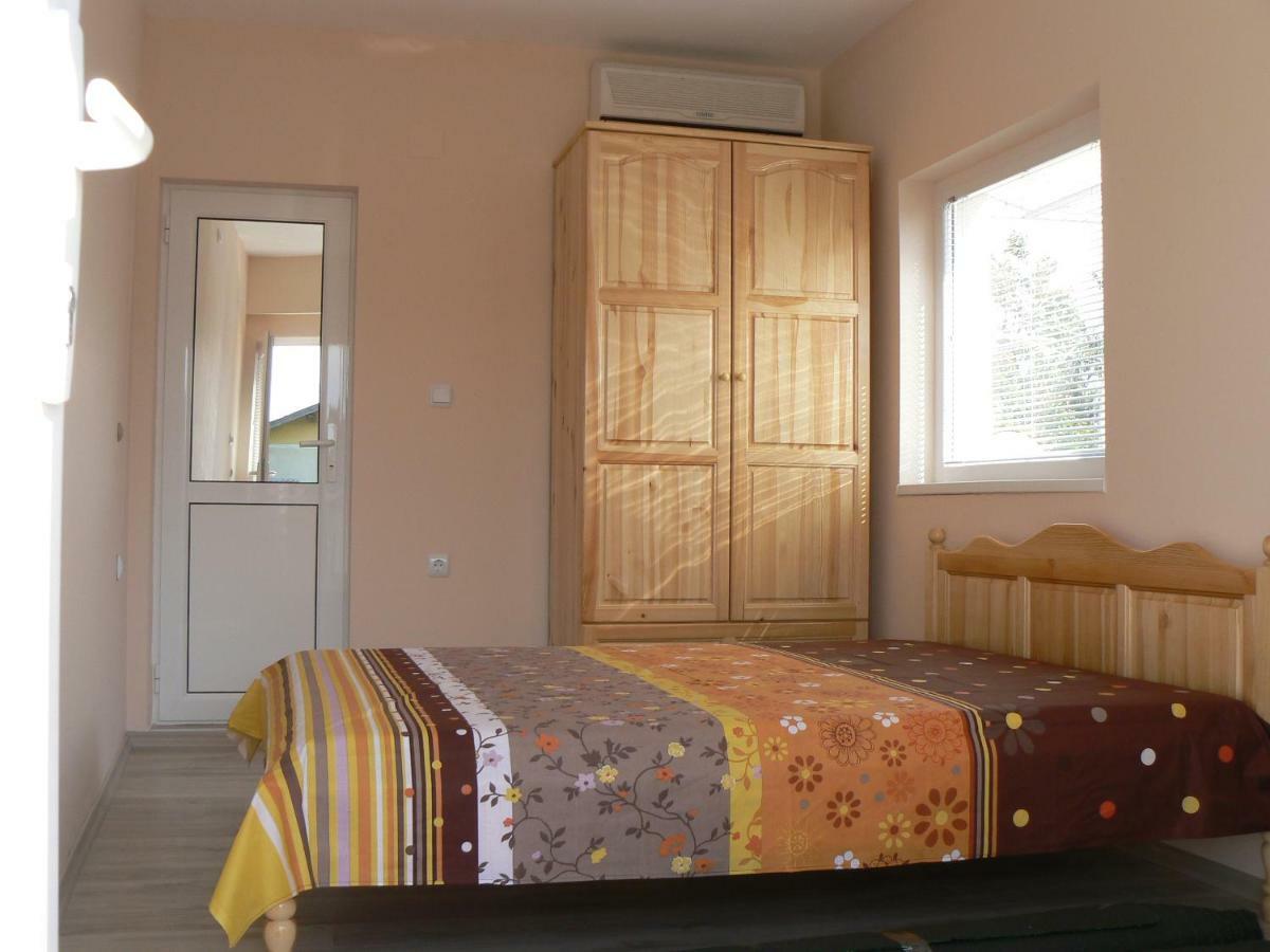 Вила Борко Hotel Krapets  Luaran gambar